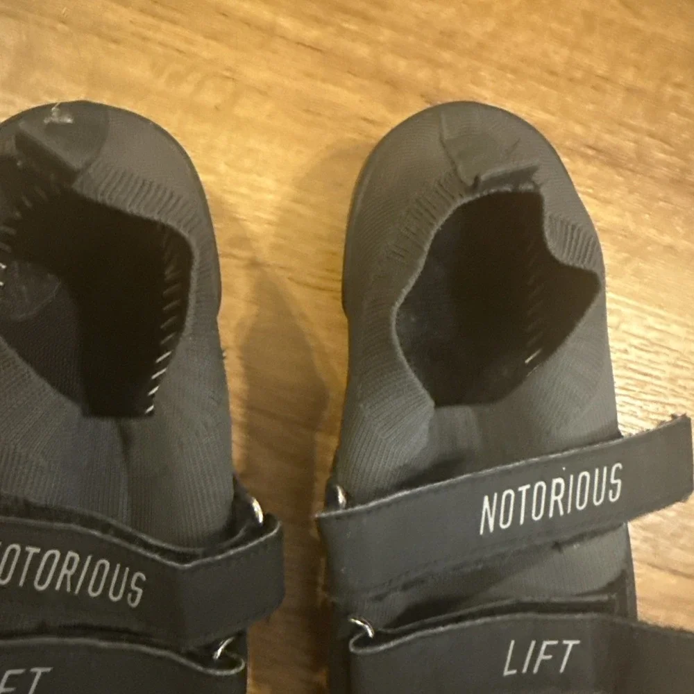 Converse premium notorious